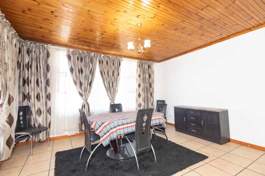 4 Bedroom Property for Sale in Ravensmead Western Cape